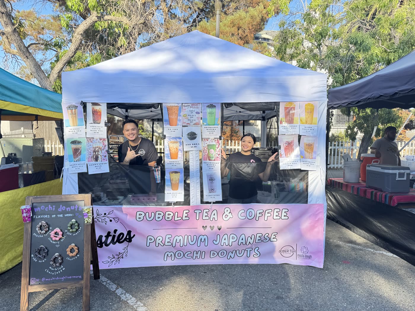 Besties Boba & Bites storefront